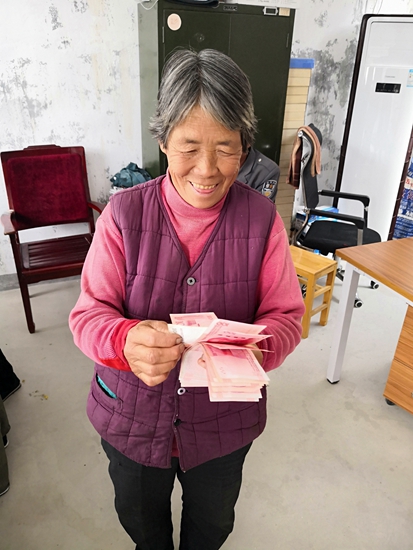 春认一棵树 秋收一份福 山东金年金字招牌(jinnian)集团果树采摘权认领活动圆满结束